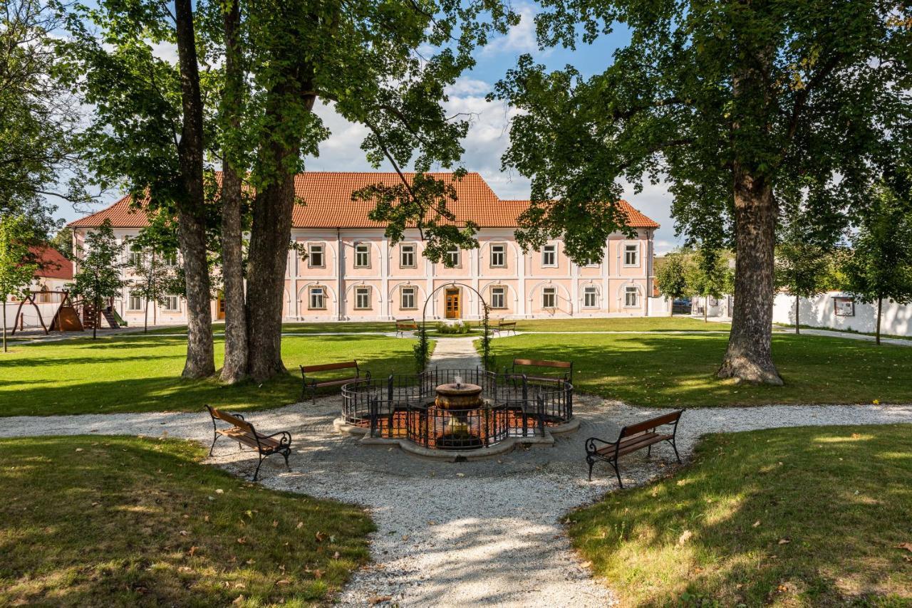 Zamek Hradek U Susice Hotell Eksteriør bilde